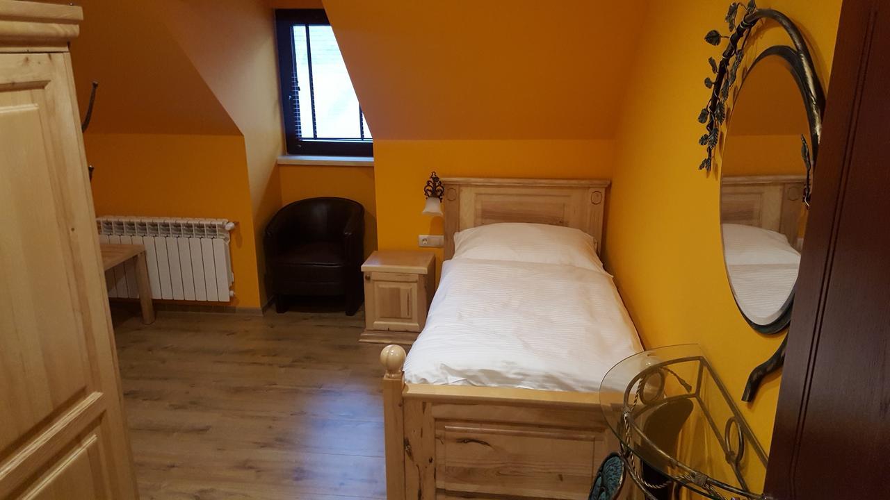 Gasthof Kaiser Ybbs an der Donau Luaran gambar